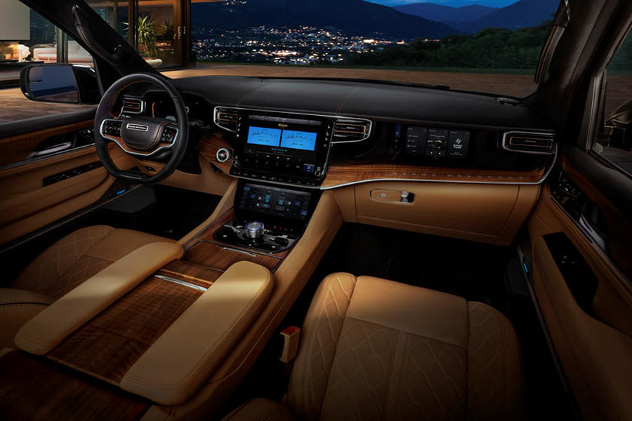 2022 Jeep Wagoneer Interior