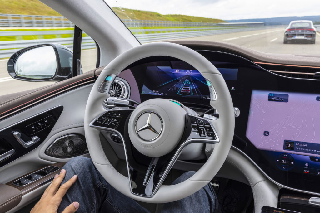 2022 Mercedes Benz EQS tech