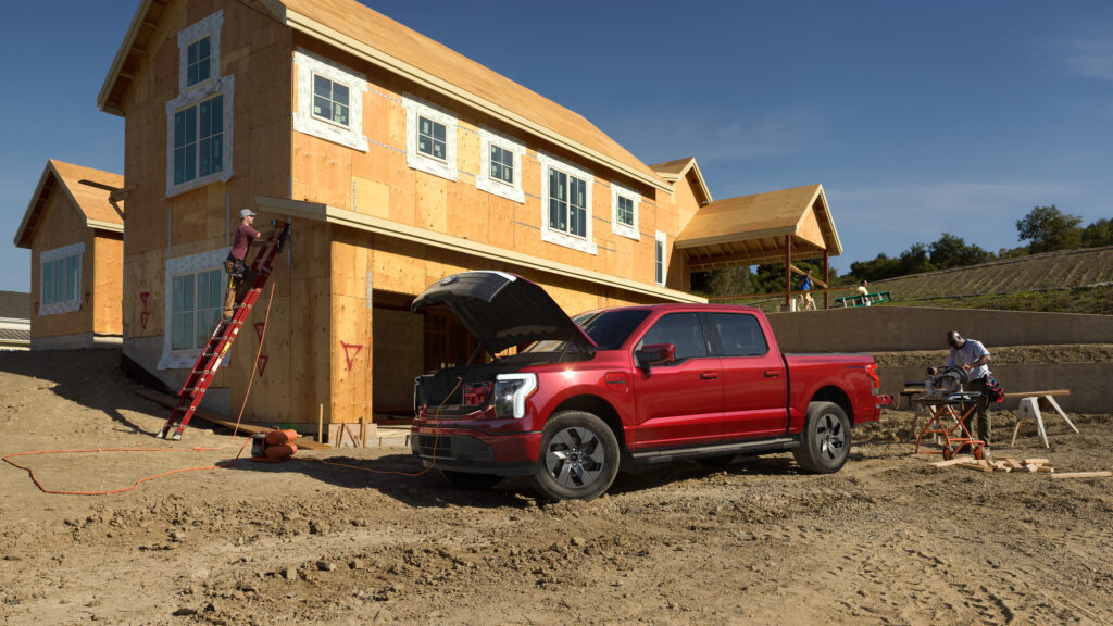 2022 Ford F-150 Lightning Platinum