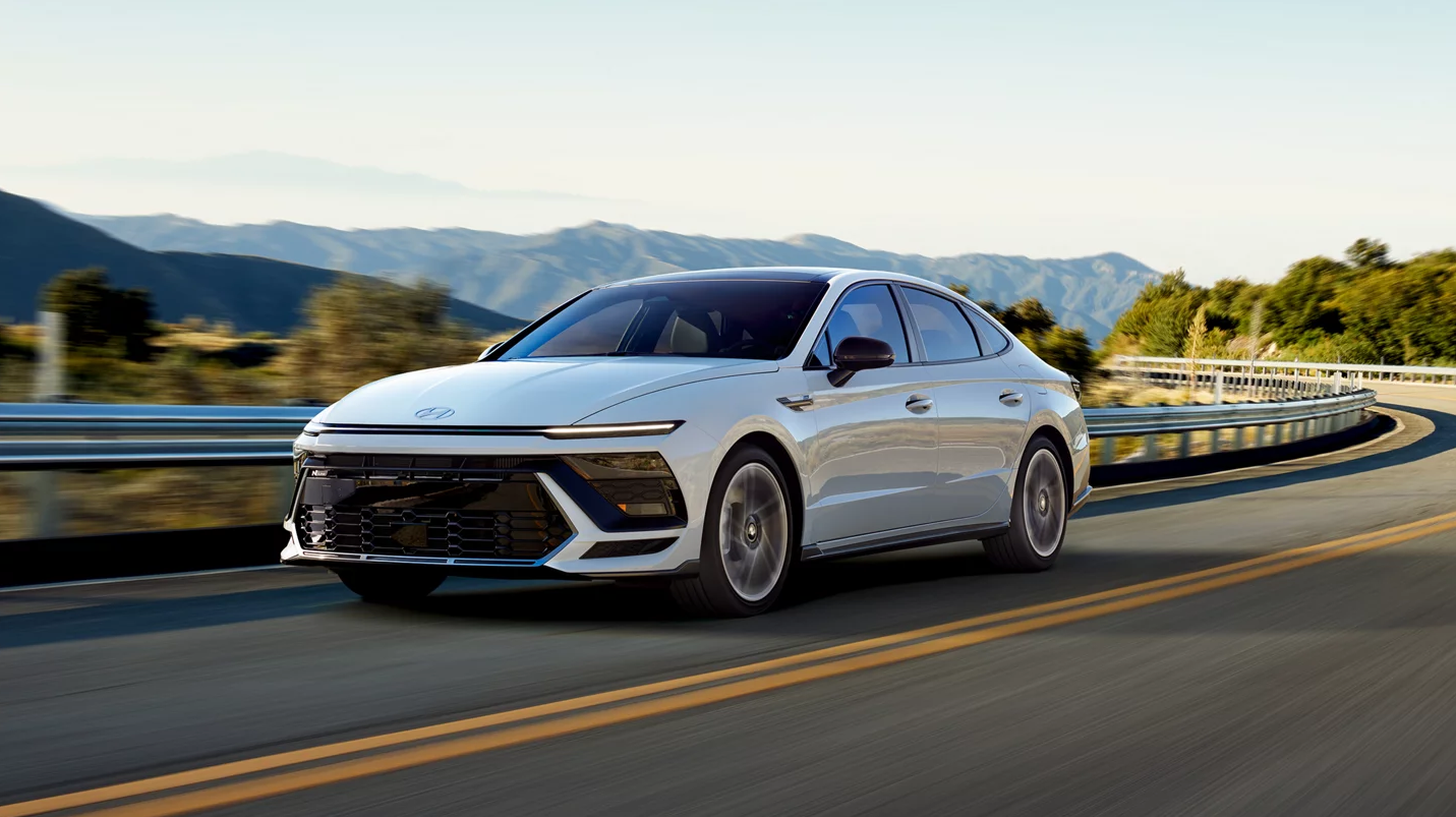 6 Hybrids to Avoid in 2026