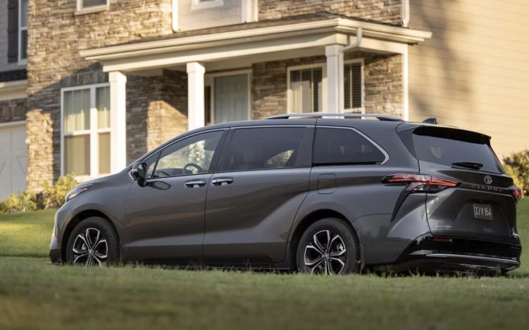 The Fastest and Slowest Selling SUVs in November 2025