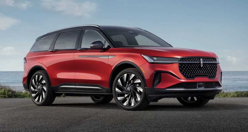 Best year-end luxury car sales in December 2025